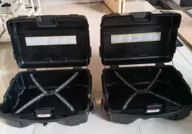 Side Boxes Motor Givi Trekker 33
