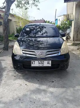 NISAN LIVINA MT 2012