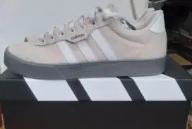 Sepatu Adidas daily 3.0 original