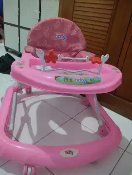 Baby Walker  / kereta bayi