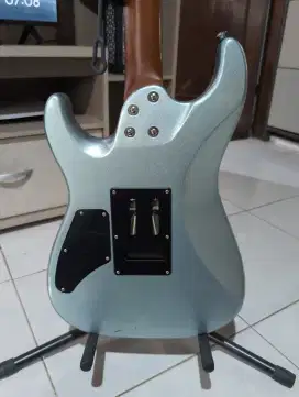 Paketan Gitar Soloking MS-1 type HSS plus Ampli Marshall MG15