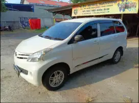 Daihatsu Xenia X dlx mt th 2014