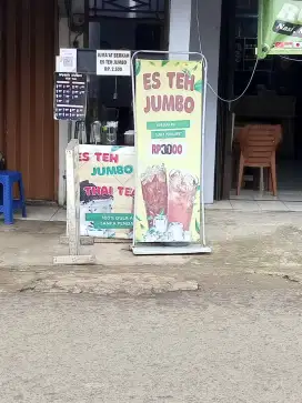 Dibutuhkan karyawan es teh dan Thai tea