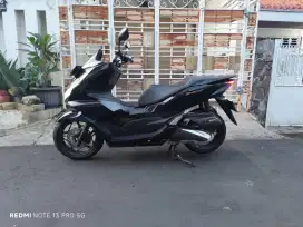 Honda pcx 160 abs hstc 2022 dki km low istimewa