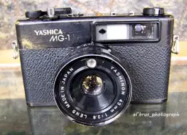 Kamera analog- YASHICA MG1