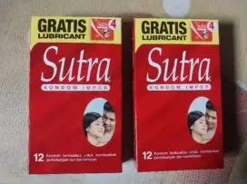 Kondom sutra merah isi 12 pcs gratis lubricant 4 pcs