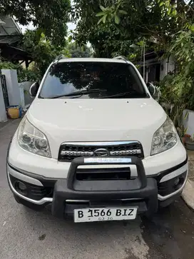NEW DAIHATSU TERIOS TX ADEVENTURE MANUAL 2015 MOBIL PRIBADI DARI BARU
