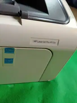 Printer LaserJet pro M12W,black print+Wifi putih mulus ,Likenew,murner