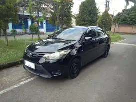 Toyota Limo 2016 Bensin