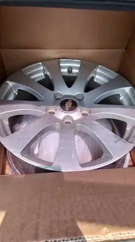 Velg R17 pcd 5, bekas captiva
