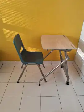 Meja & kursi siswa utk 12 set