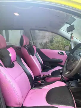 Mobil Honda Jazz Antik
