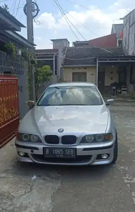 BMW E39 520i 2003