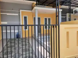 Rumah minimalis siap huni di cluster Cimuning Royal Resisdence Bekasi