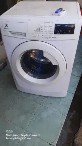 M.cuci electrolux 8kg normal