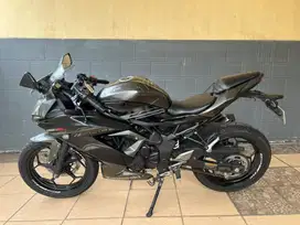 kawasaki ninja 250 SL ( km rendah )
