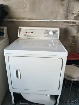 Mesin dryer Speed queen