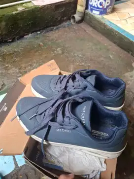 Sepatu Skechers Original