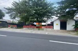 Disewakan restaurant jl kaliurang masuk, aspal mobil simpangan
