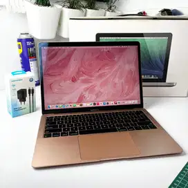 MacBook Air 2019 i5 8gb 256gb Gold Cycle Count 1