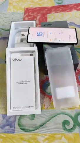 Dijual vivo V29 5G blavk