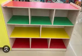 Loker Informa dan meja belajar