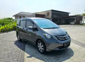 (DP 5JT) FREED PSD AT 2010 RECORD HONDA