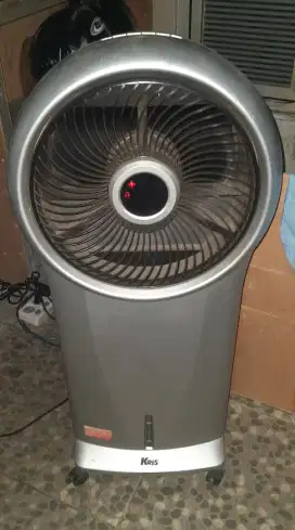 Kipas Angin Air Es Batu Water Cooler Krisbow Minus