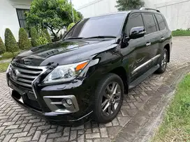 (LOW Km 20 rb an) Toyota Lexus LX570 AT 2014 Hitam ANTIK LX 570