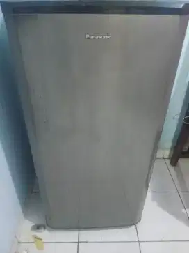 Kulkas panasonic