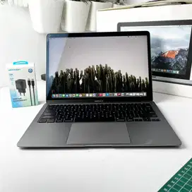 MacBook Air 2020 8gb 256gb Cycle Count 373