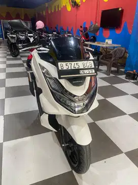 (DP 1JUTA )  Honda PCX 160 ABS Tahun 2022