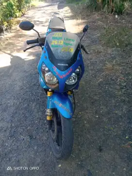 CBR 2009 orisinil siap pakai mantap