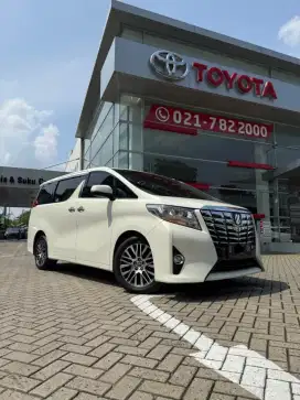 ALPHARD G 2016 Putih Low KM Tax ON Like New