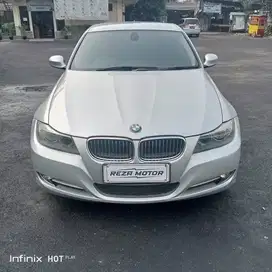 BMW 320i E90 LCI AT'2012