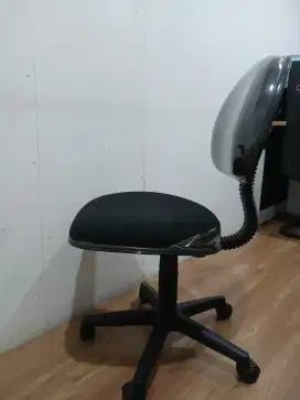 kursi kantor staf