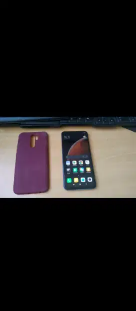 Redmi 9,kondisi istimewa bagus,4/64 segel