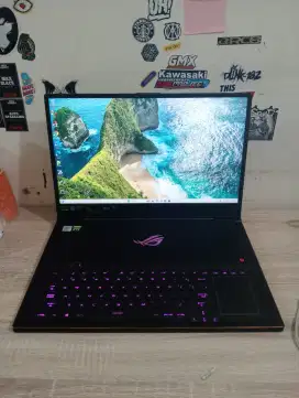 Laptop Asus ROG Zephyrus S17 GX701L Intel core i7-10875H