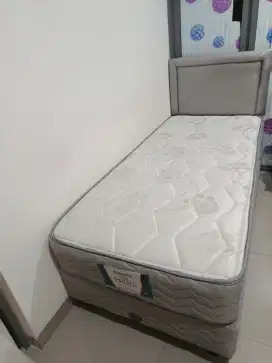 Dijual tempat tidur merk guhdo