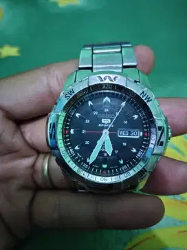 Jam Seiko 5sport otomatis 7s36 waktu tgl akurat