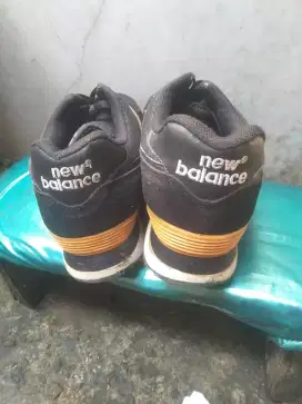 Sepatu NB second