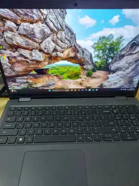 Laptop dell latitude 3540 i5 gen 13
