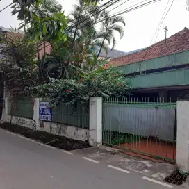 Jual rumah di Pasar Rebo hitung tanah