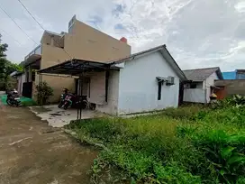 RUMAH HOOK TANAH LEBIH DALAM KOMPLEK SEMATANG BORANG SUMATERA SELATAN