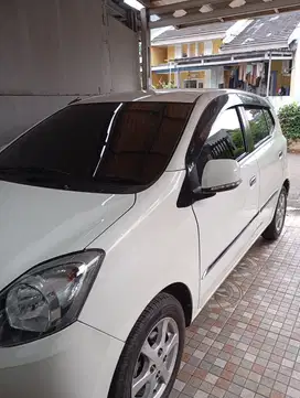 Daihatsu Ayla 2016 low km 13rb Antik istimewa Record