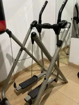 Alat olahraga perut dan kaki
