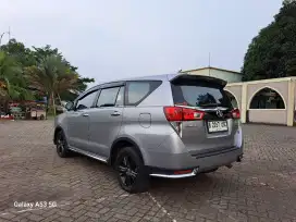 Toyota Kijang Innova Venturer Matic Bensin