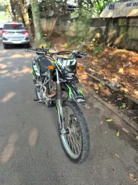 Kawasaki KLX tahun 2021 pajak hidup panjang mesin bagus