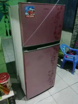 Kulkas sharp 2 pintu low wat