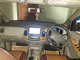 Toyota Kijang Innova 2010 Bensin